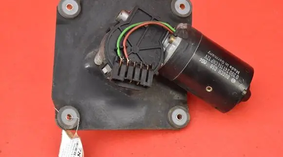 Mitsubishi Carisma Rear window wiper motor 0390241114
