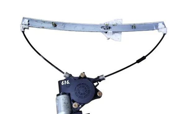 Mazda 6 Front door window regulator with motor GJ6A5958X
