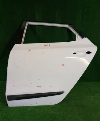 KIA Ceed Rear door