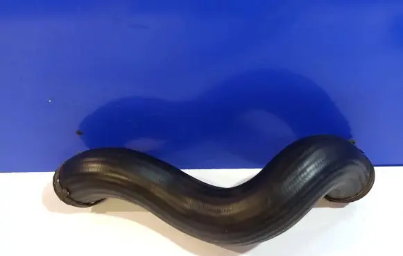Volvo XC90 Intercooler hose/pipe 31261367