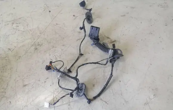 Ford Kuga I Front door wiring loom 8V4T14A584aab 11968319