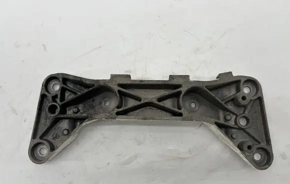 BMW 1 F20 F21 Gearbox mounting bracket 6859417