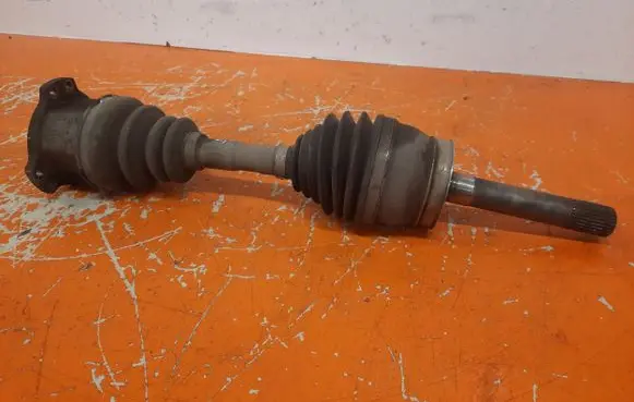 Nissan Pathfinder R50 Front driveshaft
