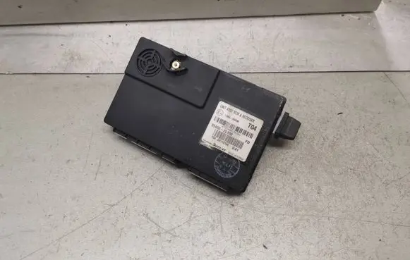 Hyundai i30 Antenna control unit 954002L100