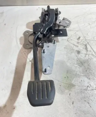 Volvo XC60 Brake pedal 8G9N2D094BH 11371P06 3132349