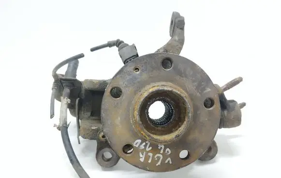 Front wheel hub