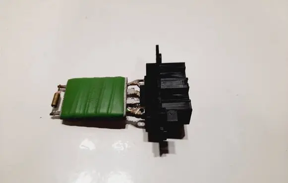 Heater blower motor/fan resistor