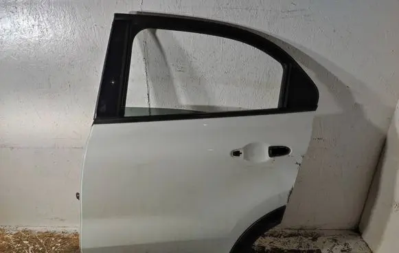 Fiat 500X Rear door