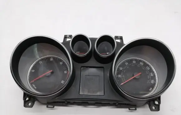 Opel Mokka Speedometer (instrument cluster)