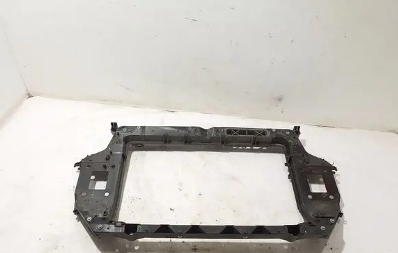 Headlight/headlamp mounting bracket