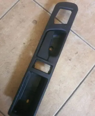 Rear door interior handle