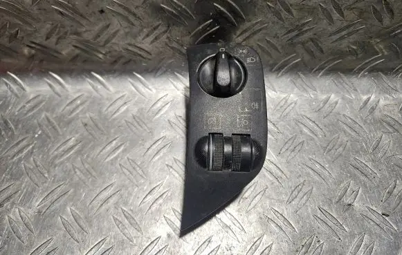 Volkswagen Polo III 6N 6N2 6NF Light switch 6N1941531M