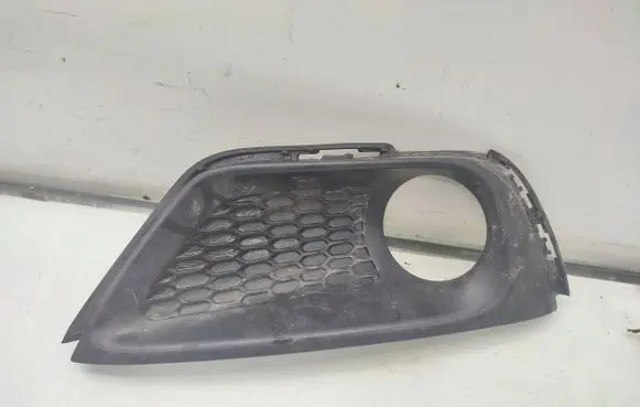 Jeep Compass Front fog light trim/grill 4010170341AB