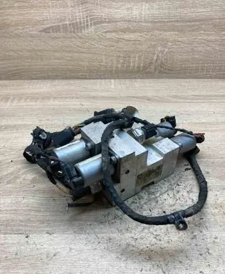 BMW X5 E70 Active stabilizer control/valve assembly 6794578 5379H