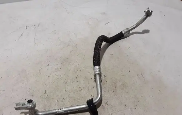 Air conditioning (A/C) pipe/hose