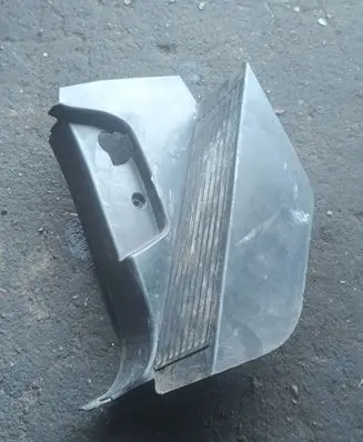 Foot area side trim