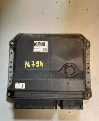 Lexus IS 220D-250-350 Engine control unit/module 8966153701 1758009481