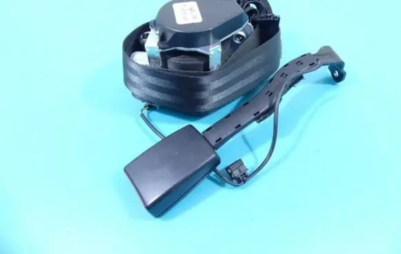 Volkswagen Golf VI Front seatbelt 1K4857706BH IMPRK1319804
