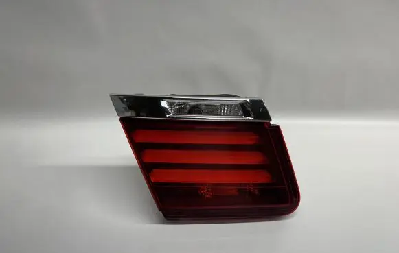 BMW 7 F01 F02 F03 F04 Tailgate rear/tail lights 7300271
