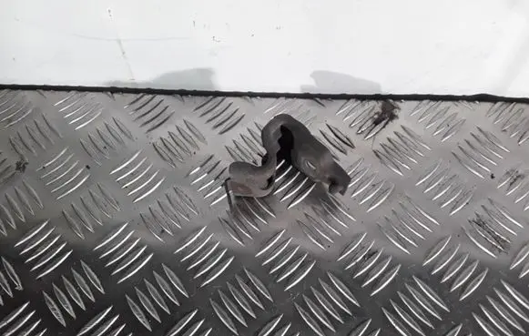 Opel Insignia A Radiator mount bracket 1323913 1701