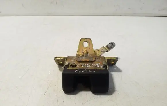 Opel Astra G Tailgate/trunk/boot lock/catch/latch 09130569