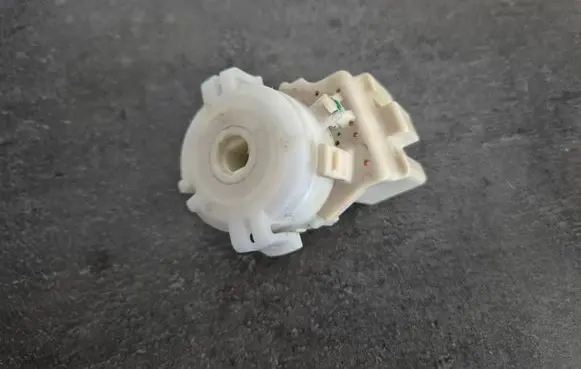 Toyota Hilux (AN10, AN20, AN30) Ignition lock contact 