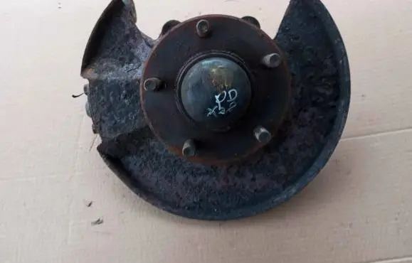 Jaguar XJ X300 Front wheel hub spindle knuckle