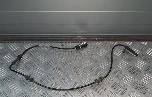 Chevrolet Camaro ABS rear brake sensor 23408831