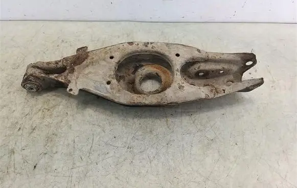 Mercedes-Benz E W210 Rear control arm