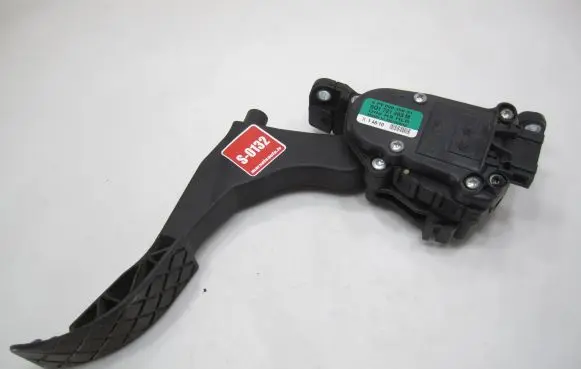 Volkswagen Polo V 6R Accelerator throttle pedal 6Q1721503M 6PV00849631