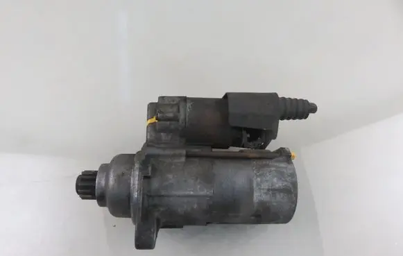 Volkswagen PASSAT B6 Starter motor