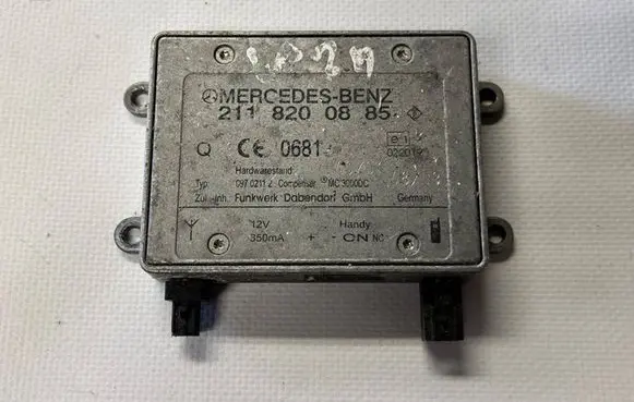 Mercedes-Benz E W211 Bluetooth antenna 2118200885 09702112