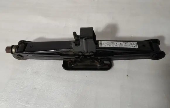 KIA Carnival Lift Jack 