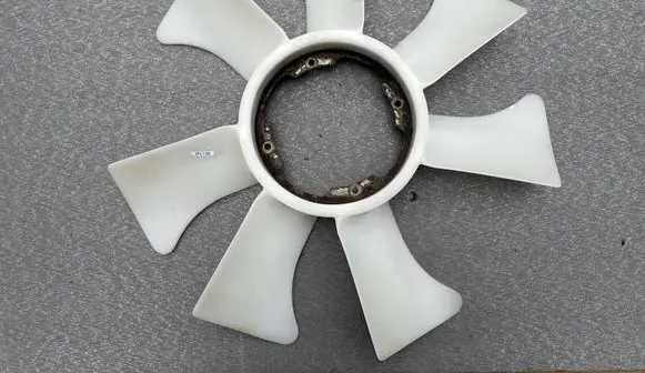 Electric radiator cooling fan