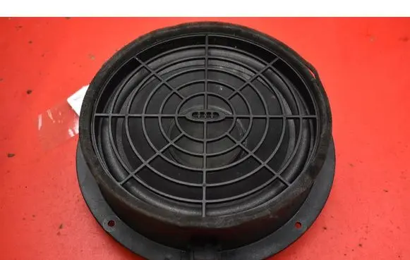 Audi Q3 8U Subwoofer speaker 8R0035415