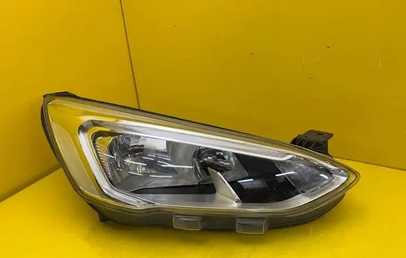 Ford Focus Headlight/headlamp JX7B-13W029-AE