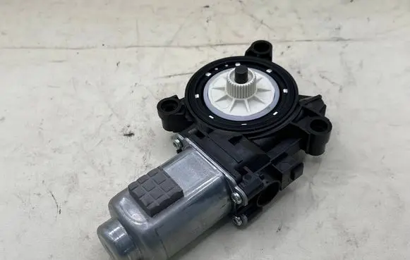 KIA Ceed Rear glass lock/latch C523 82460G5000