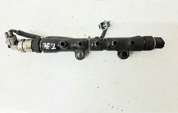 Toyota Corolla Verso AR10 Fuel main line pipe