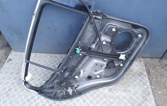 Porsche Panamera (970) Rear window lifting mechanism without motor