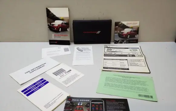 Dodge Grand Caravan User manual 13Y532926AA 13Y532426AA