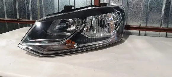 Volkswagen Polo V 6R Headlight/headlamp 6C0941005