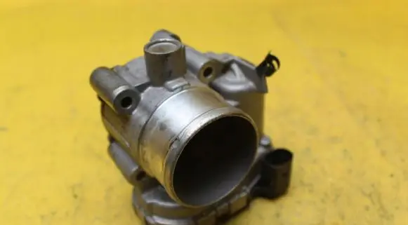 Ford Fiesta Throttle valve 7S7G-9F991-CA