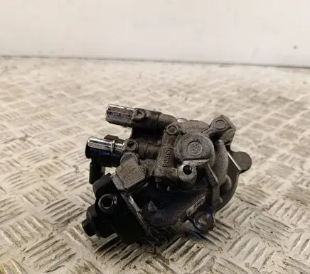 BMW X1 F48 F49 Fuel injection high pressure pump 8511626