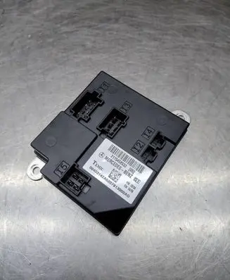 Mercedes-Benz E W211 Comfort/convenience module 2115458532