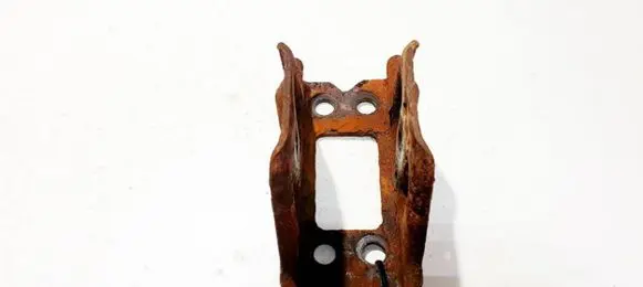 Chrysler PT Cruiser Bracket in trunk/boot 