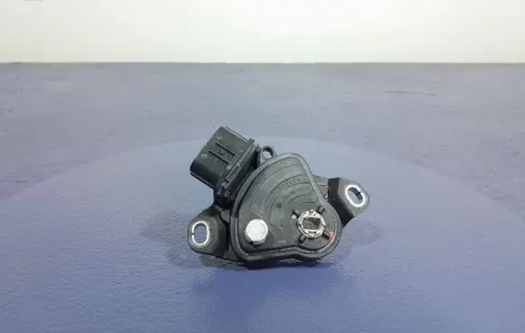 Toyota Corolla E10 Gear shift rod 84540-K0010