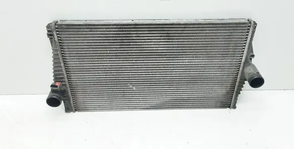 Volvo XC90 Intercooler radiator 30748808