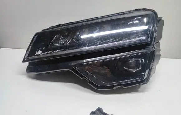 Skoda Karoq Headlight/headlamp 57B941015D