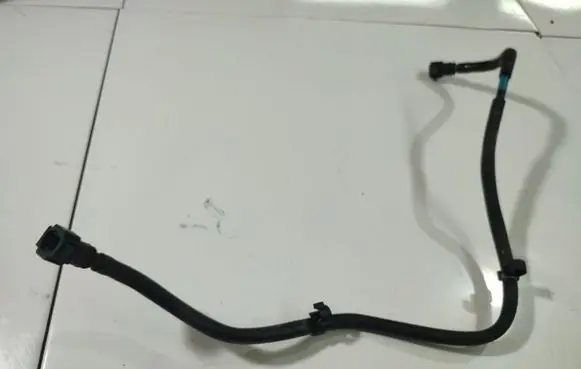 KIA Sorento Engine coolant pipe/hose 