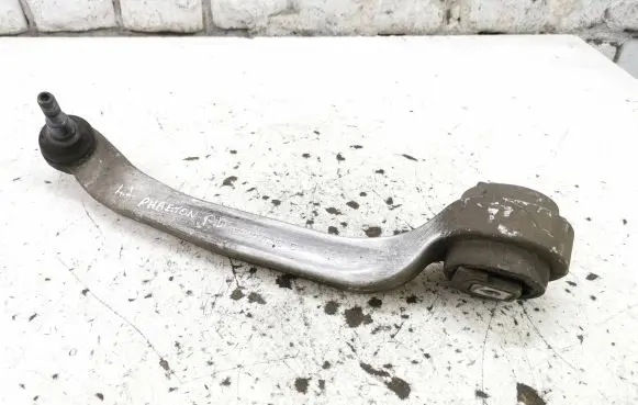 Volkswagen Phaeton Front lower control arm/wishbone 4E0407696